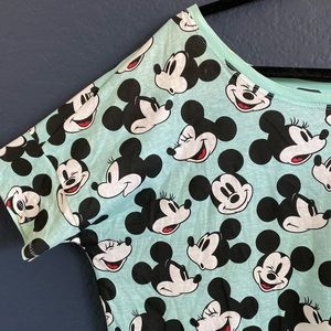 •Mickey & Minnie Printed Tee•